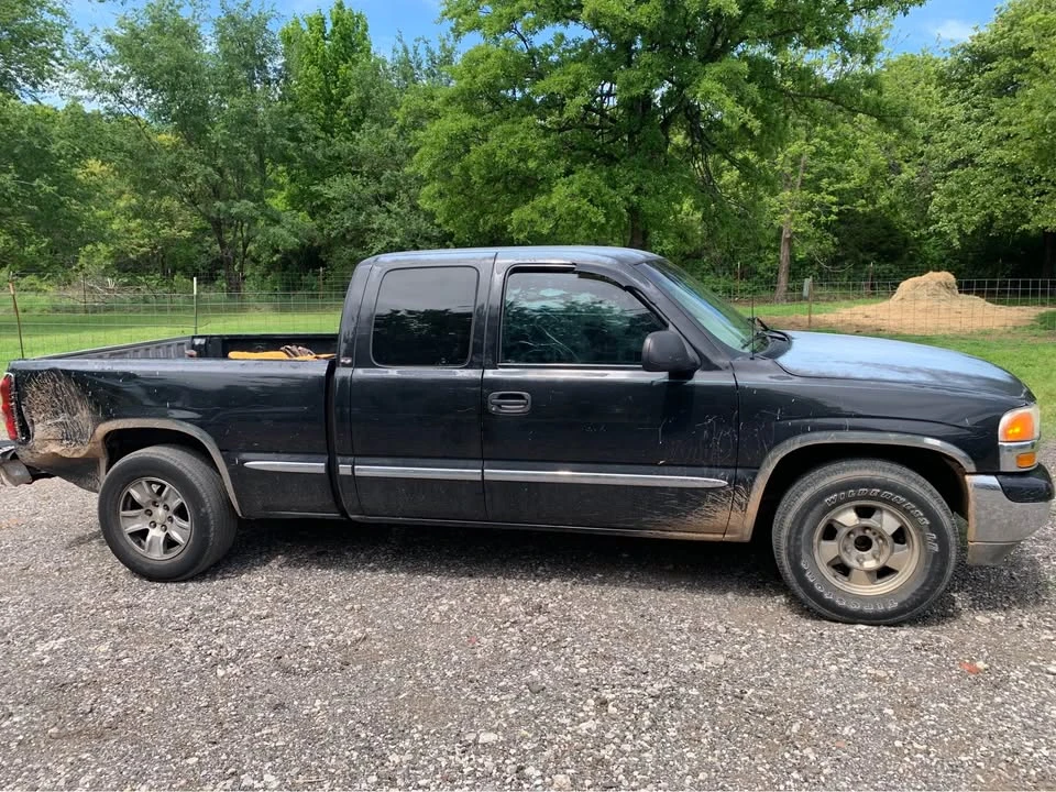 2001 GMC Sierra 2nd Gen - Image 3 of 5