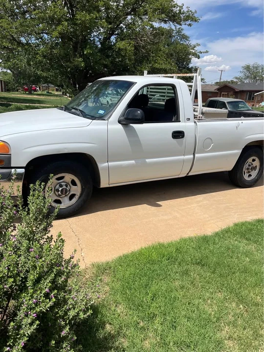 2001 GMC Sierra 2nd Gen - Image 3 of 7