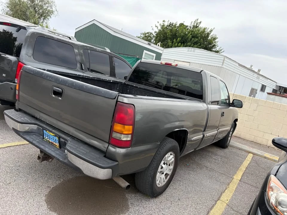 2001 GMC Sierra 2nd Gen - Image 3 of 4
