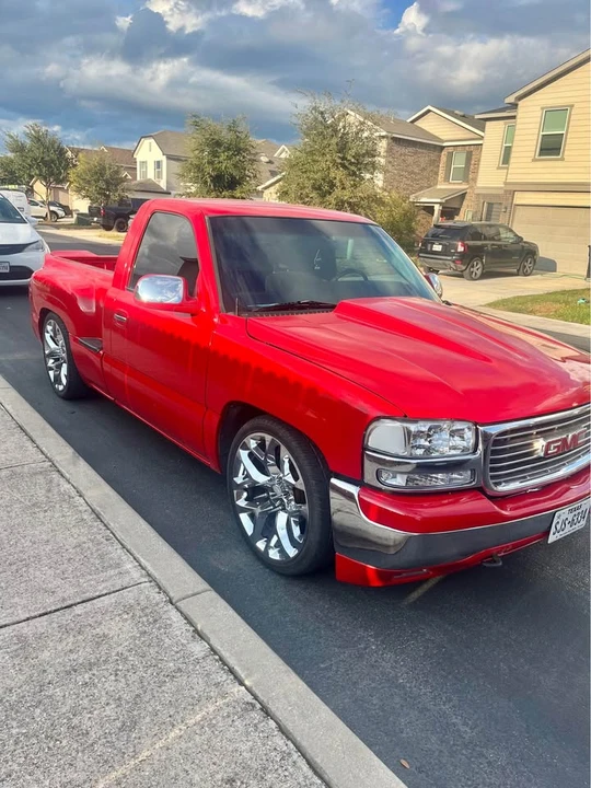 2001 GMC Sierra 1st Gen - Image 2 of 4