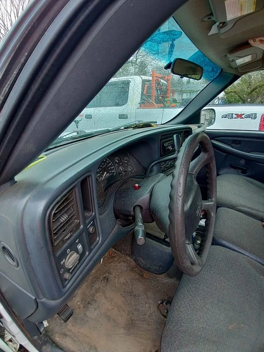 2001 GMC C/K - Image 8 of 13