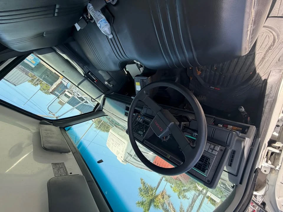 2001 GMC Hummer EV - Image 2 of 5