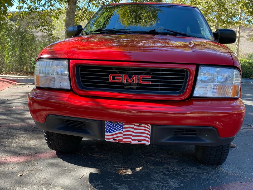 2001 GMC S-15 Jimmy 2nd Gen - Image 18 of 31