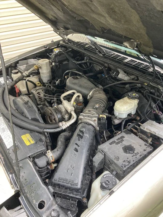 2001 GMC S-15 Jimmy 2nd Gen - Image 21 of 24