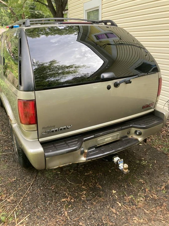 2001 GMC S-15 Jimmy 2nd Gen - Image 4 of 24