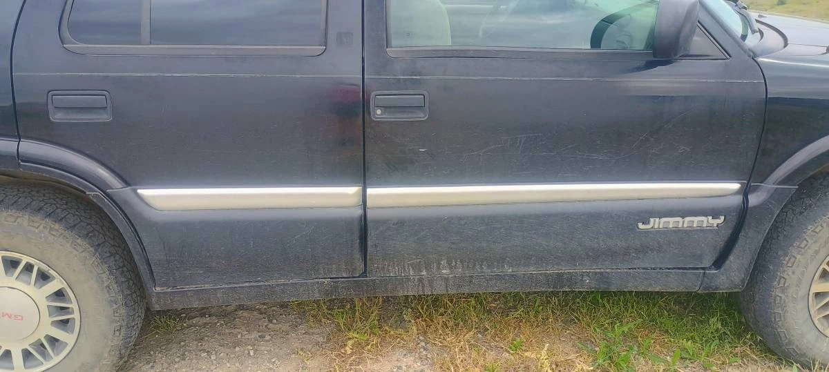 2001 GMC S-15 Jimmy 2nd Gen - Image 3 of 5