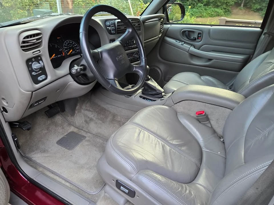 2001 GMC S-15 Jimmy 2nd Gen - Image 6 of 9
