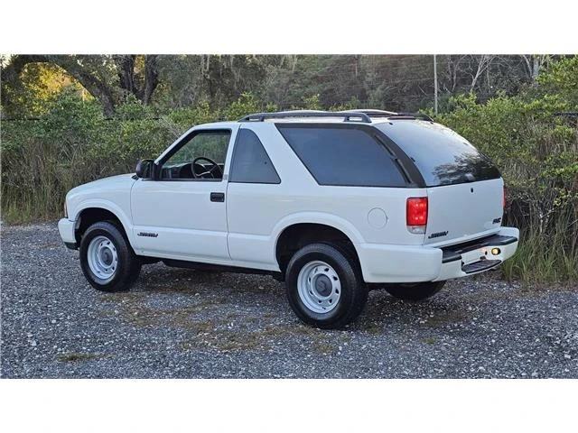 2001 GMC S-15 Jimmy 2nd Gen - Image 4 of 21