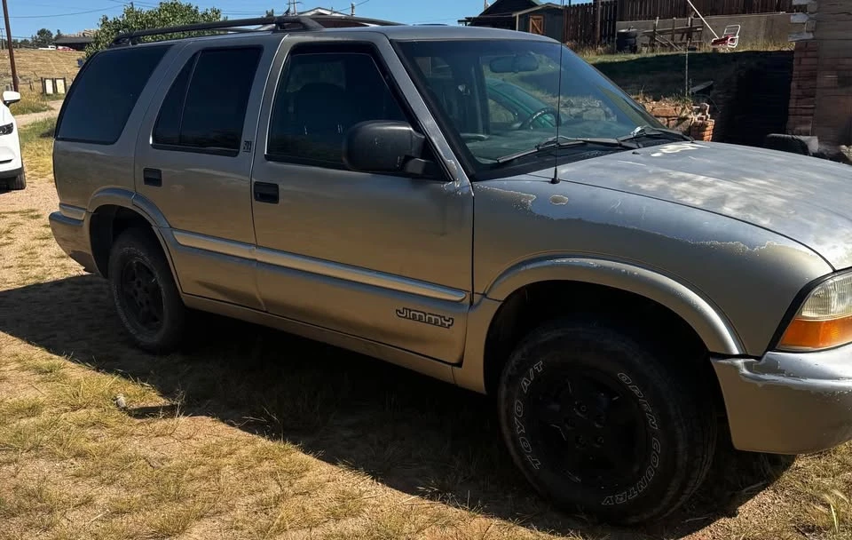 2001 GMC S-15 Jimmy 2nd Gen - Image 2 of 10