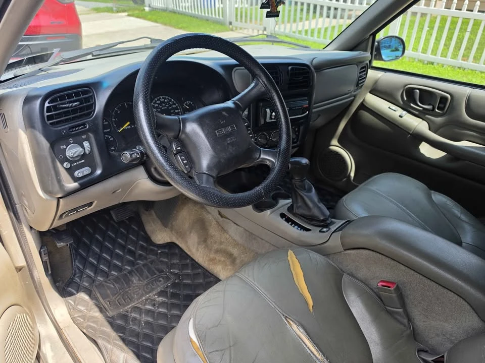 2001 GMC S-15 Jimmy 2nd Gen - Image 6 of 8