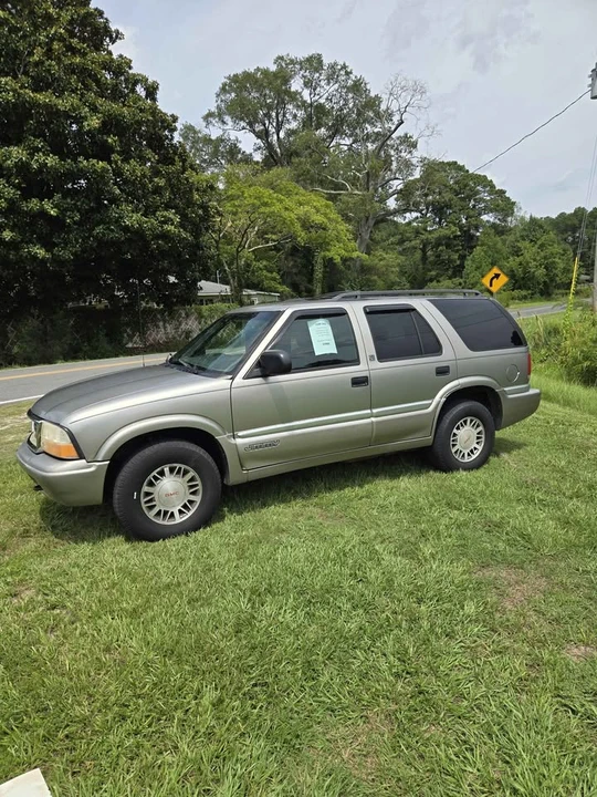 2001 GMC S-15 Jimmy 2nd Gen - Image 2 of 3