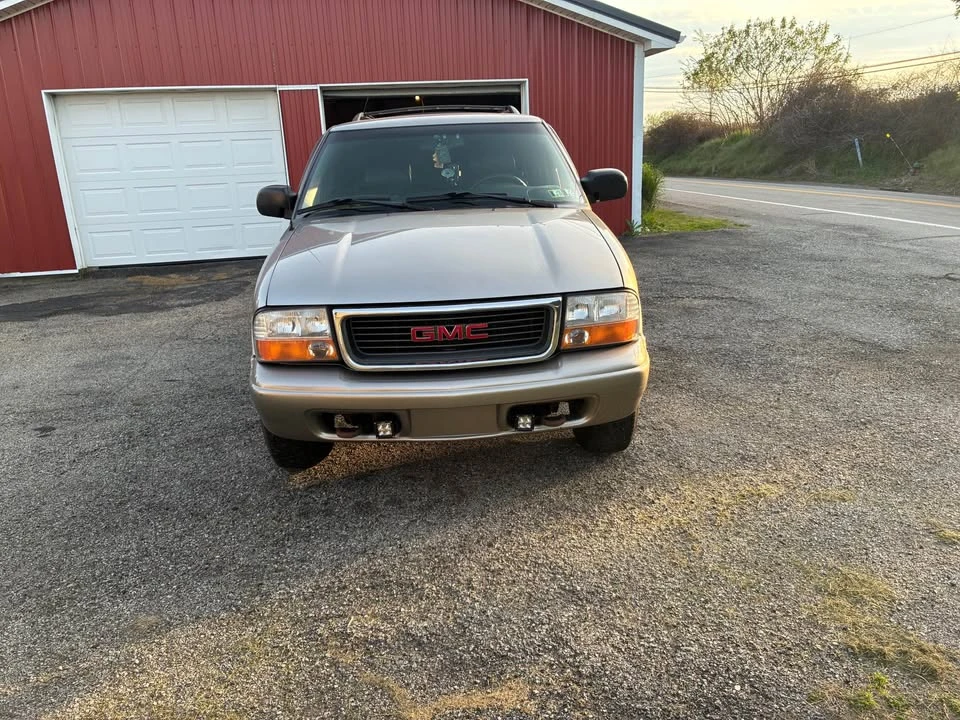 2001 GMC S-15 Jimmy 2nd Gen - Image 3 of 15