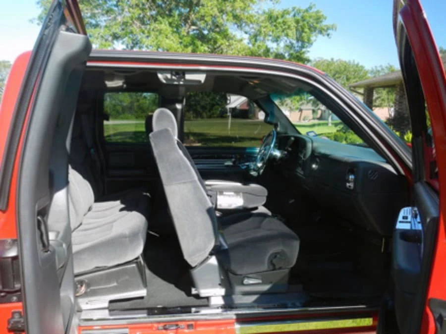 2001 GMC Sierra 2nd Gen - Image 4 of 8