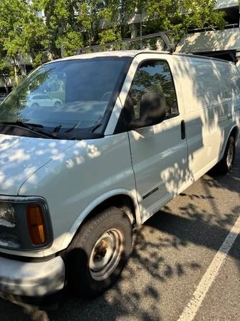 2001 GMC Savana - Image 3 of 7