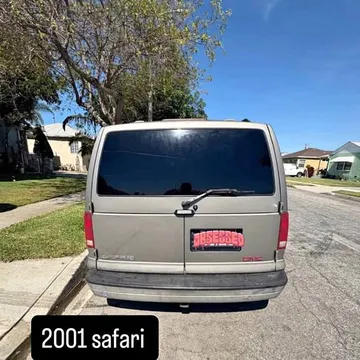 2001 GMC Safari Passenger Minivan 3D