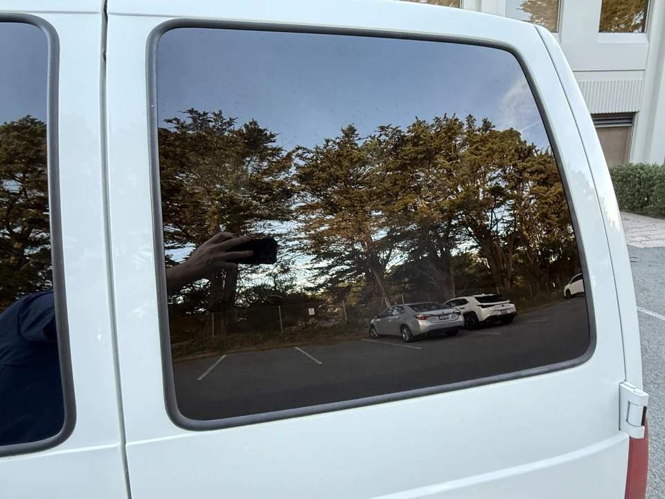2001 GMC G-series Van - Image 28 of 31