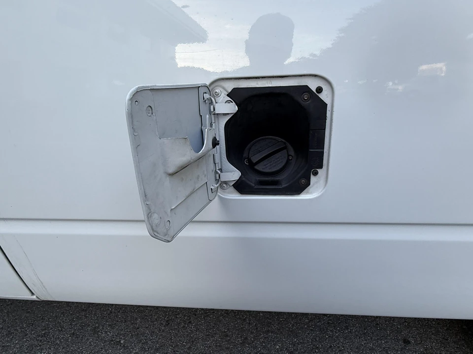 2001 GMC G-series Van - Image 22 of 31