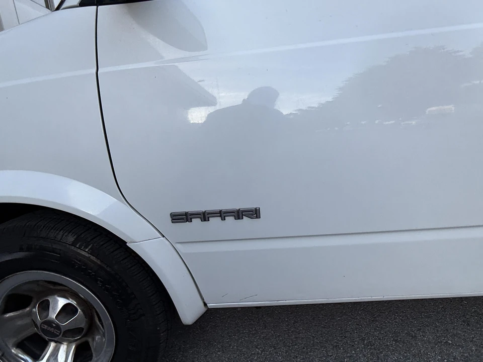 2001 GMC G-series Van - Image 19 of 31