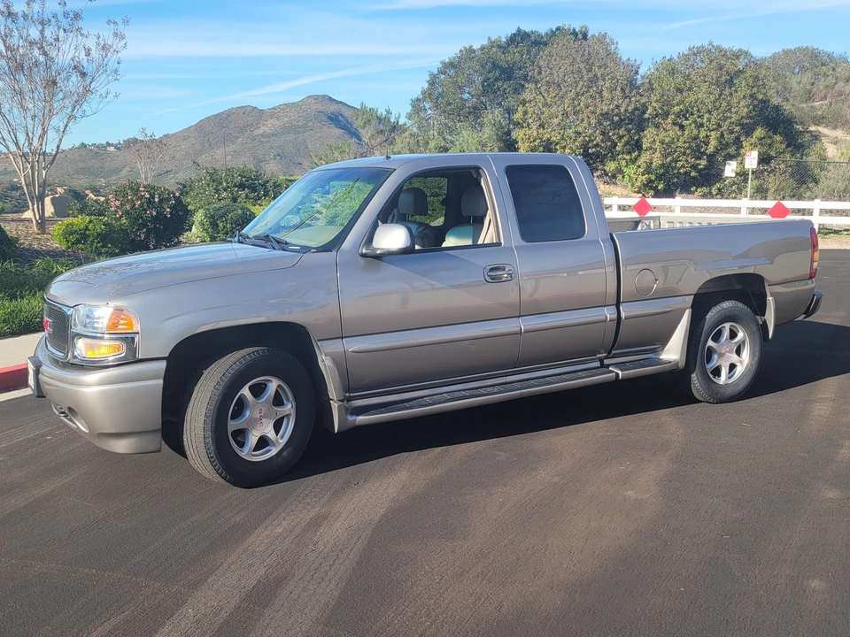 2001 GMC Sierra 2nd Gen - Image 19 of 31