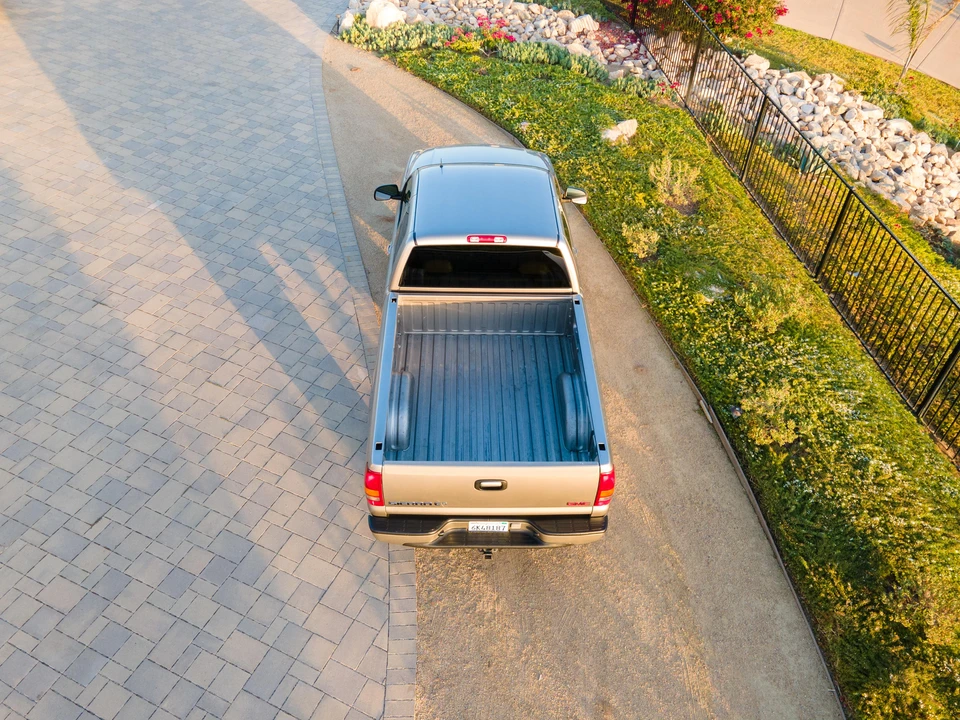 2001 GMC Sierra 2nd Gen - Image 14 of 31