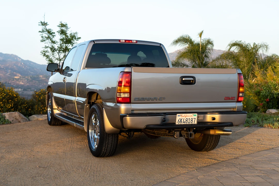 2001 GMC Sierra 2nd Gen - Image 9 of 31