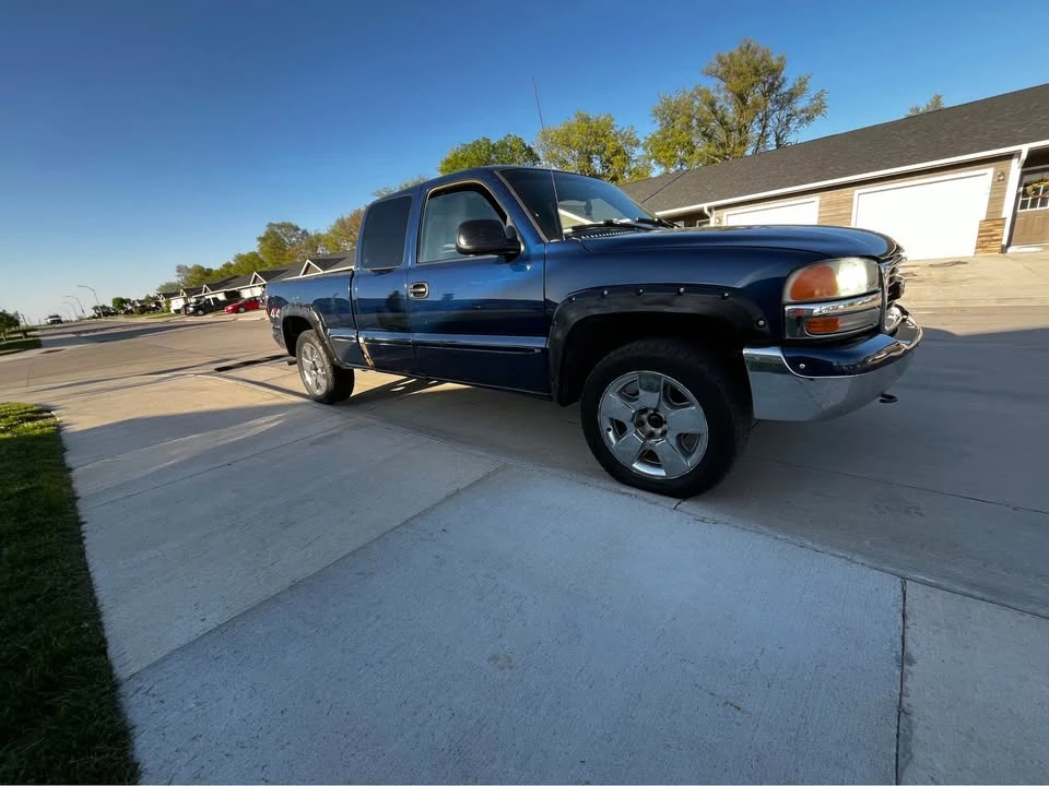 2001 GMC Sierra 2nd Gen - Image 4 of 7