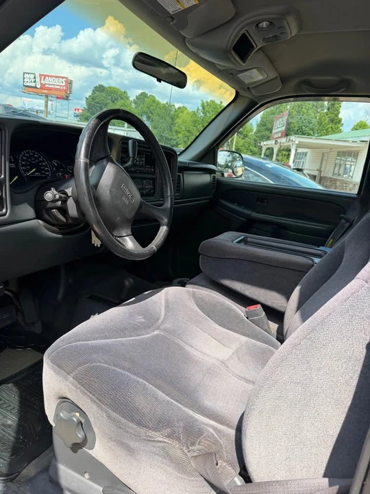 2001 GMC Sierra 1st Gen - Image 7 of 9