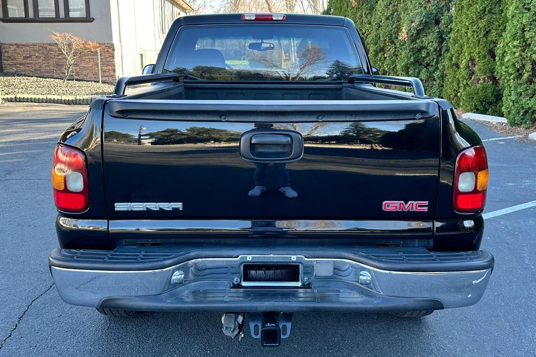 2001 GMC Sierra 1st Gen - Image 5 of 31