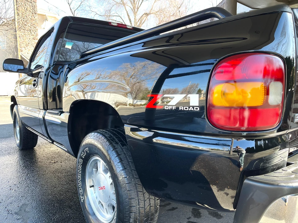 2001 GMC Sierra 1st Gen - Image 22 of 31