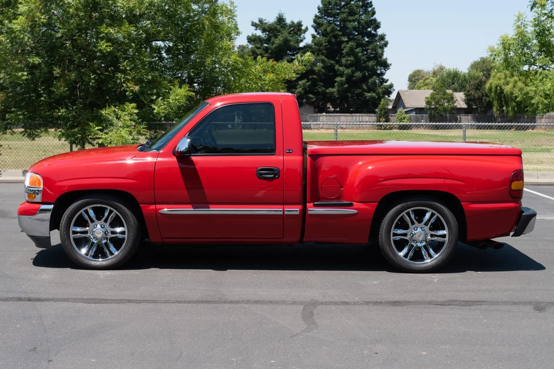 2001 GMC Sierra 2nd Gen - Image 5 of 31