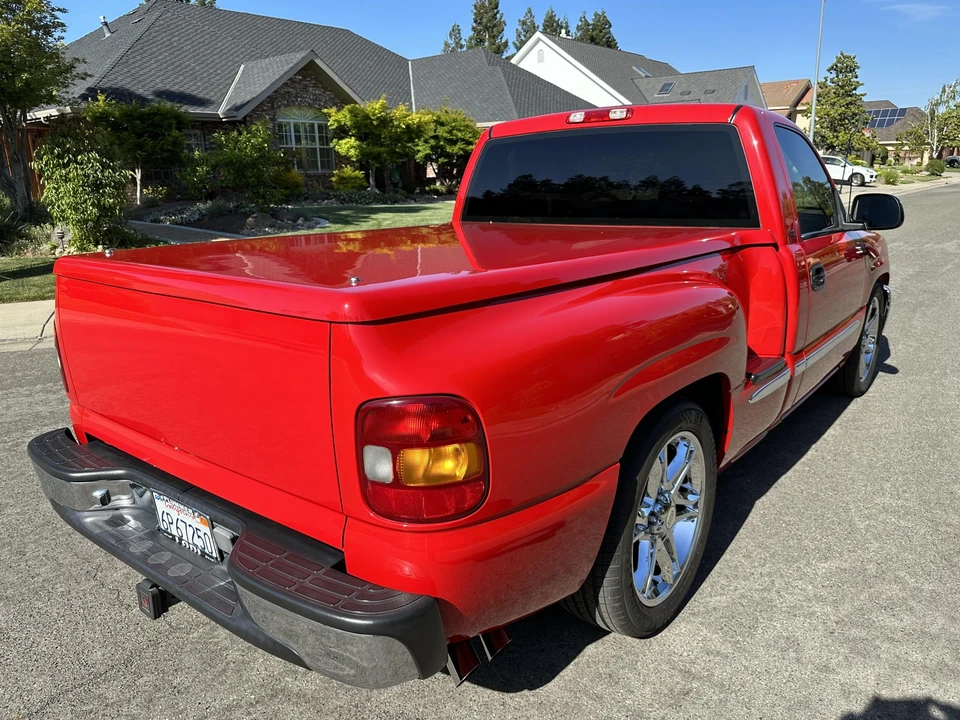 2001 GMC Sierra 2nd Gen - Image 10 of 31