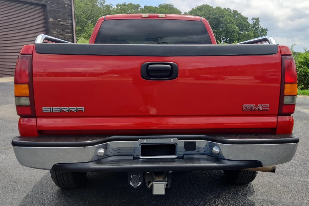 2001 GMC Sierra 2nd Gen - Image 5 of 31