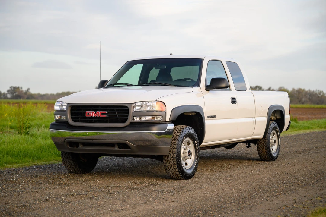 2001 GMC Sierra 1st Gen - Image 4 of 31