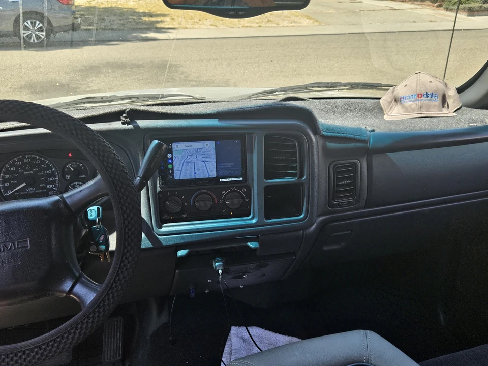 2001 GMC Sierra Heavy Duty 2nd Gen - Image 7 of 9