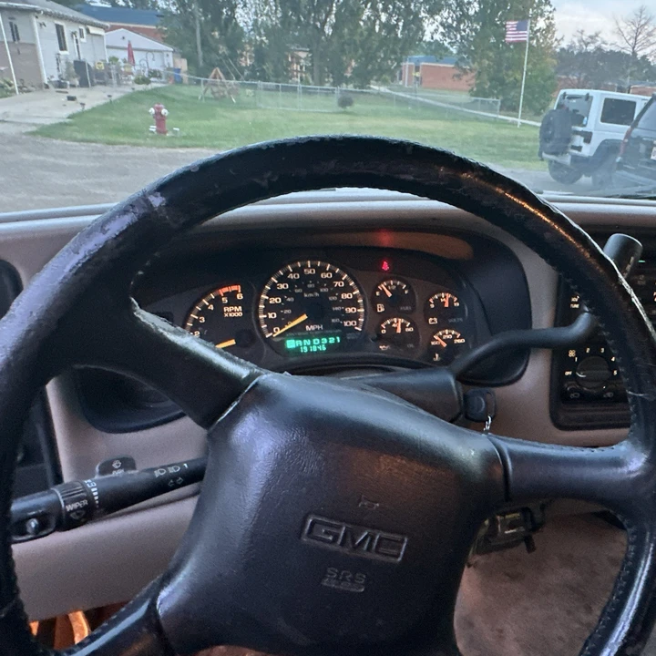 2001 GMC Sierra Heavy Duty 2nd Gen - Image 5 of 6