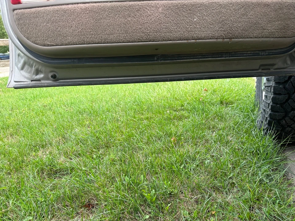 2001 GMC Sierra Heavy Duty 2nd Gen - Image 14 of 15