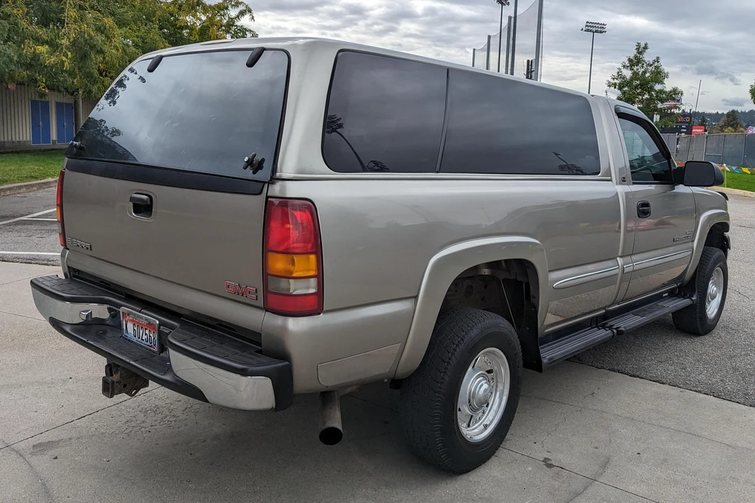 2001 GMC Sierra Heavy Duty 2nd Gen - Image 4 of 31