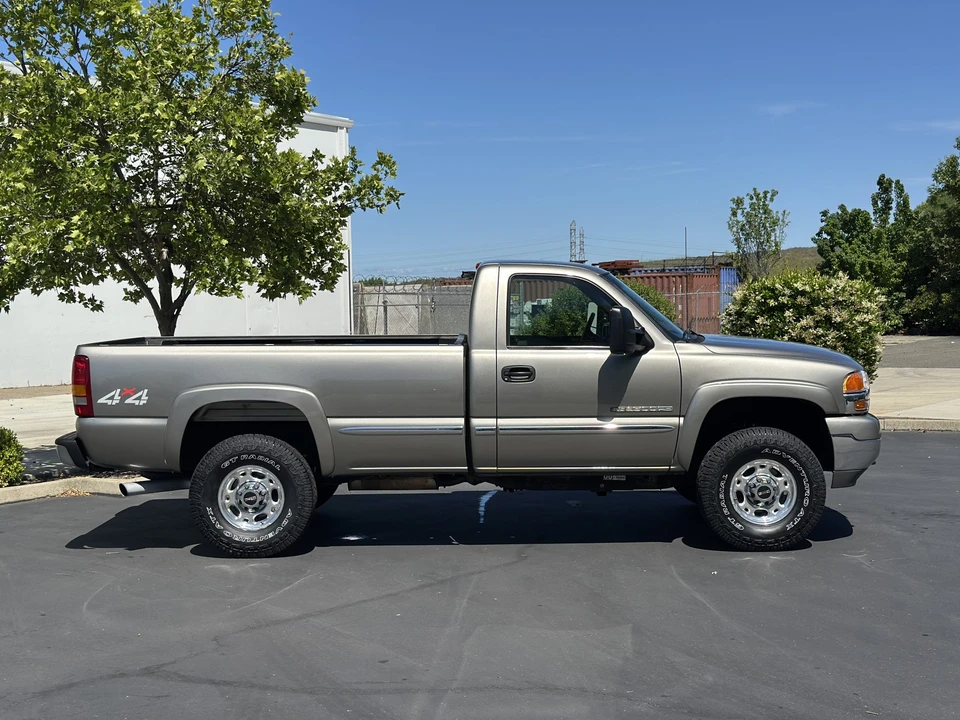 2001 GMC Sierra Heavy Duty 2nd Gen - Image 13 of 31