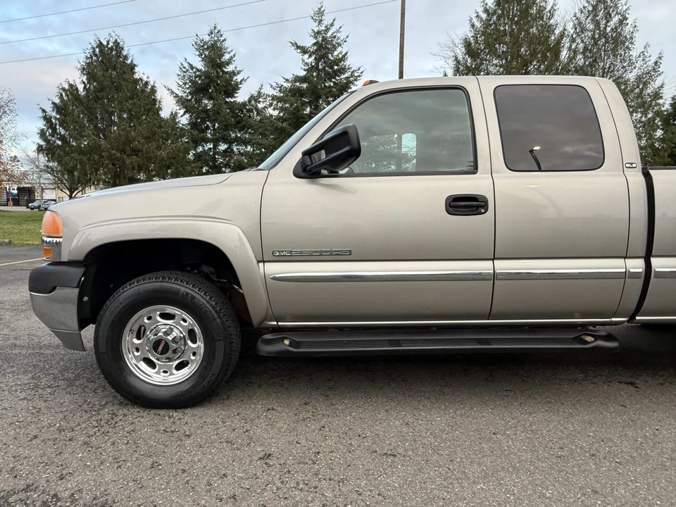 2001 GMC Sierra Heavy Duty 2nd Gen - Image 24 of 31