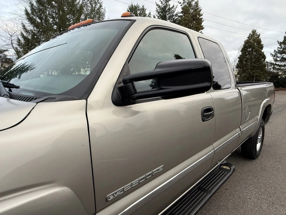 2001 GMC Sierra Heavy Duty 2nd Gen - Image 21 of 31