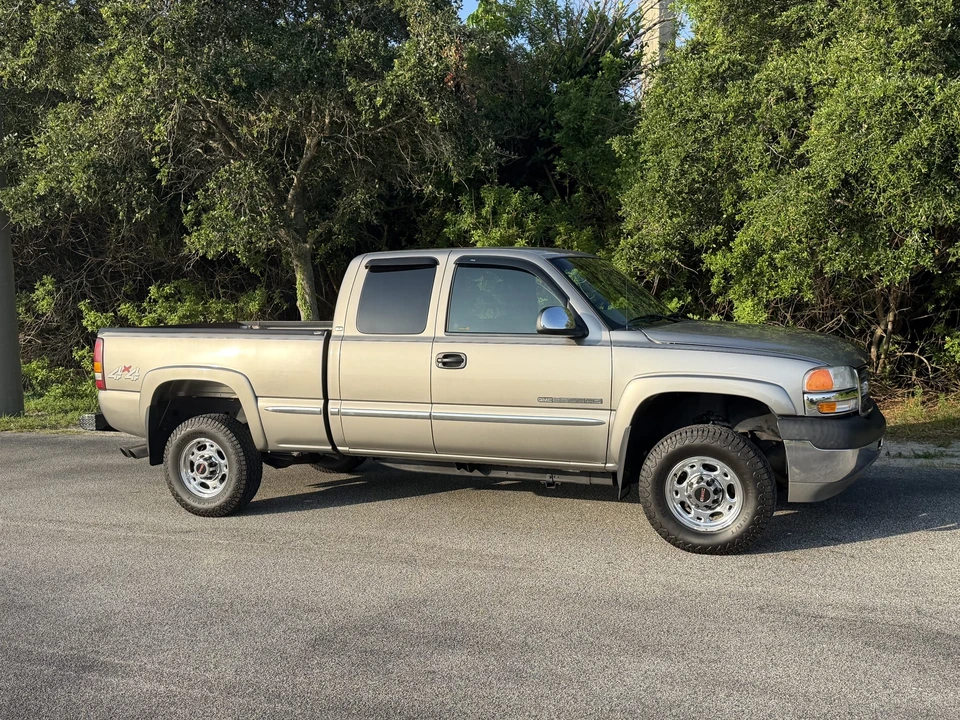 2001 GMC Sierra Heavy Duty 2nd Gen - Image 30 of 31