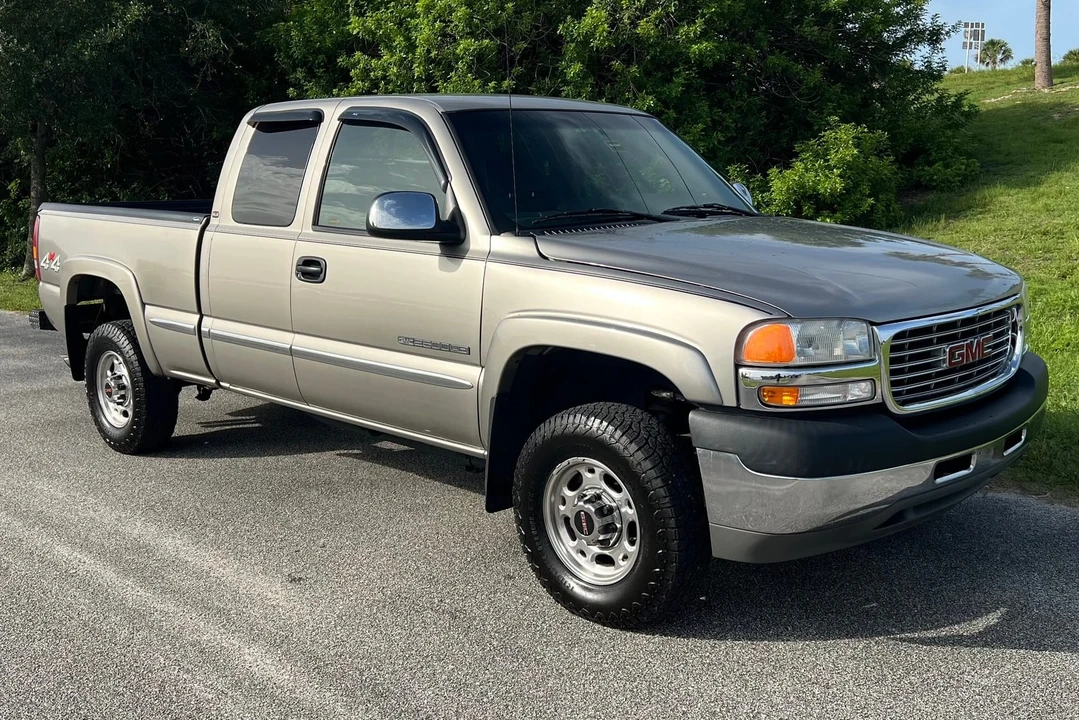 2001 GMC Sierra Heavy Duty 2nd Gen - Image 22 of 31