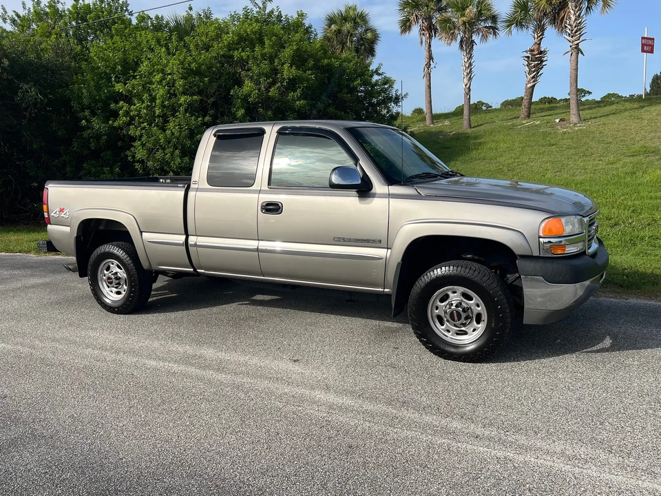 2001 GMC Sierra Heavy Duty 2nd Gen - Image 19 of 31