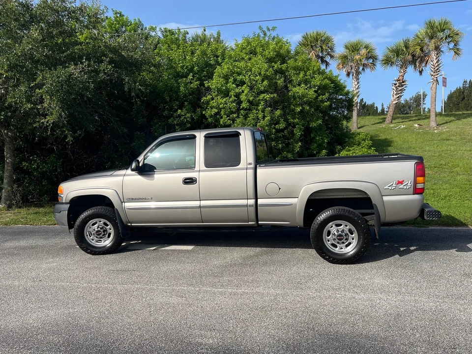 2001 GMC Sierra Heavy Duty 2nd Gen - Image 5 of 31