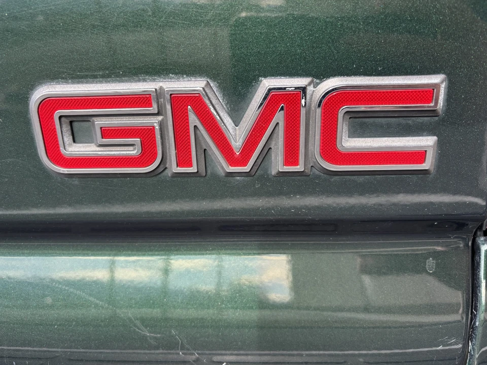 2001 GMC Sierra Heavy Duty 2nd Gen - Image 21 of 31