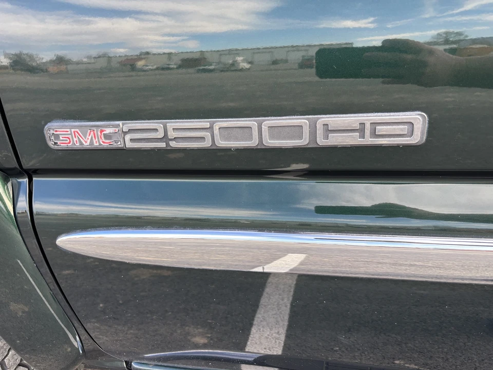 2001 GMC Sierra Heavy Duty 2nd Gen - Image 20 of 31