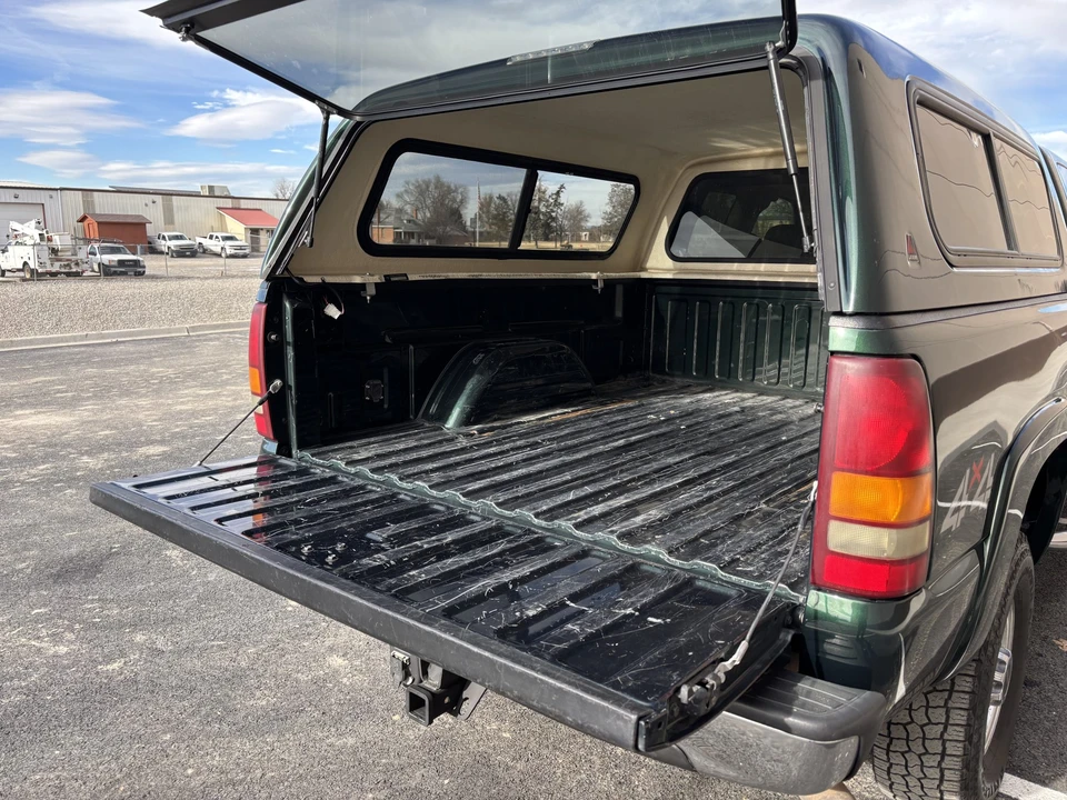 2001 GMC Sierra Heavy Duty 2nd Gen - Image 24 of 31