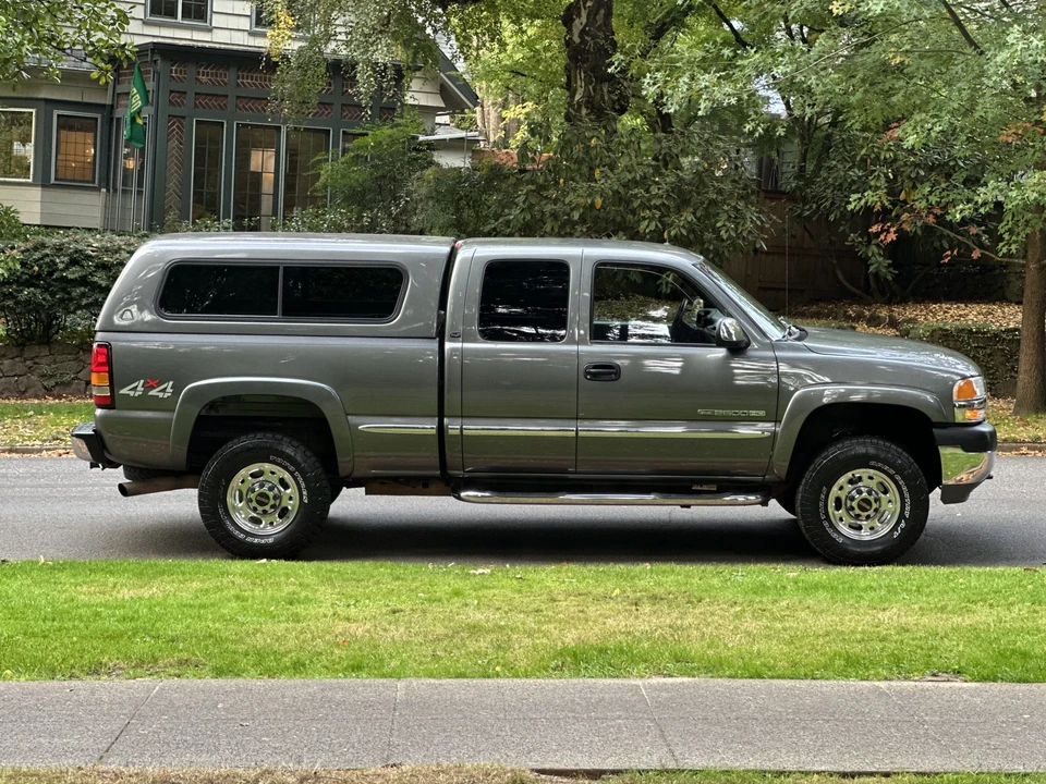 2001 GMC Sierra Heavy Duty 2nd Gen - Image 10 of 31