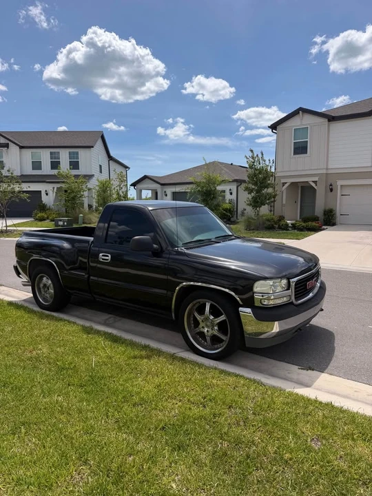 2001 GMC Sierra 2nd Gen - Image 10 of 17