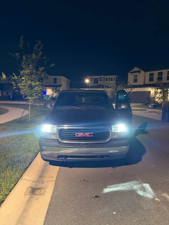 2001 GMC Sierra 2nd Gen - Image 16 of 17